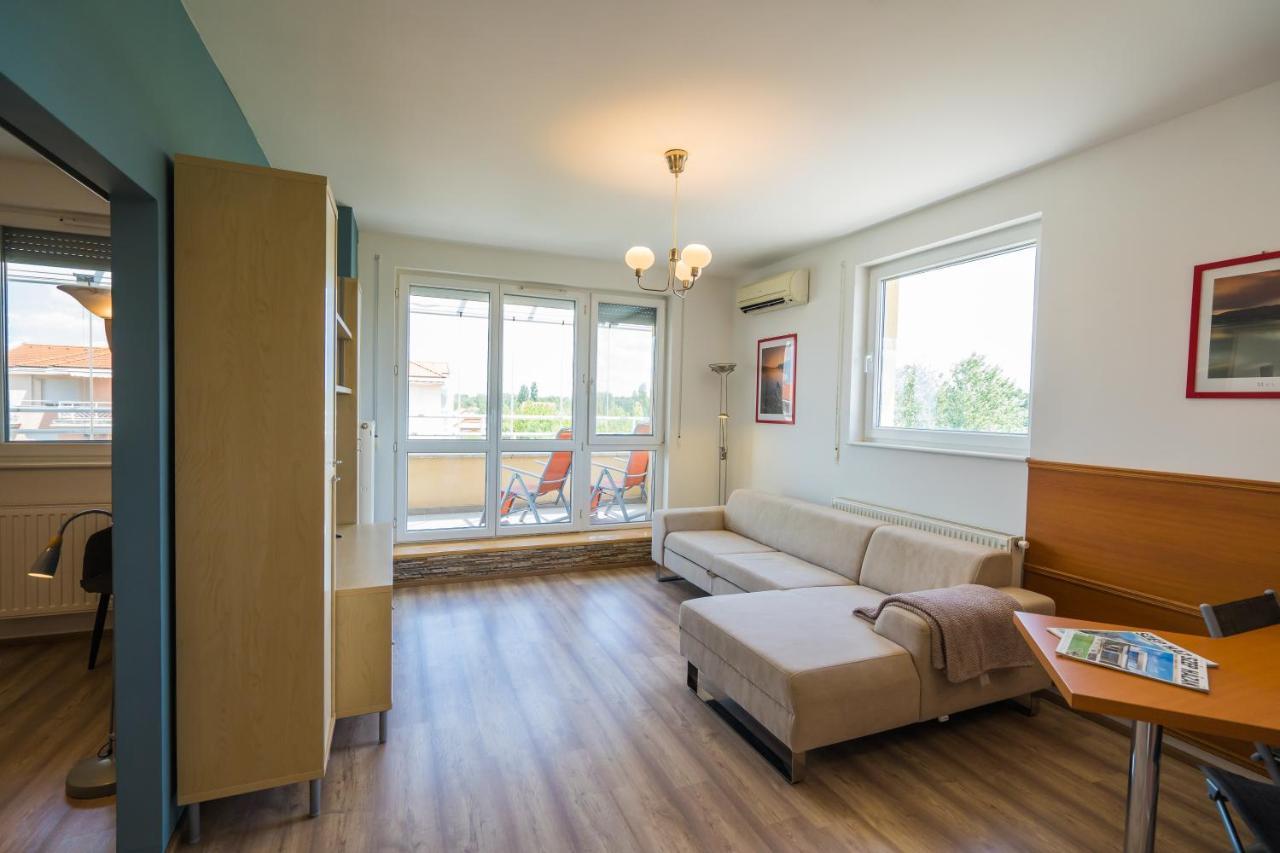 Myflat All-Season Apartment Siofok Ngoại thất bức ảnh
