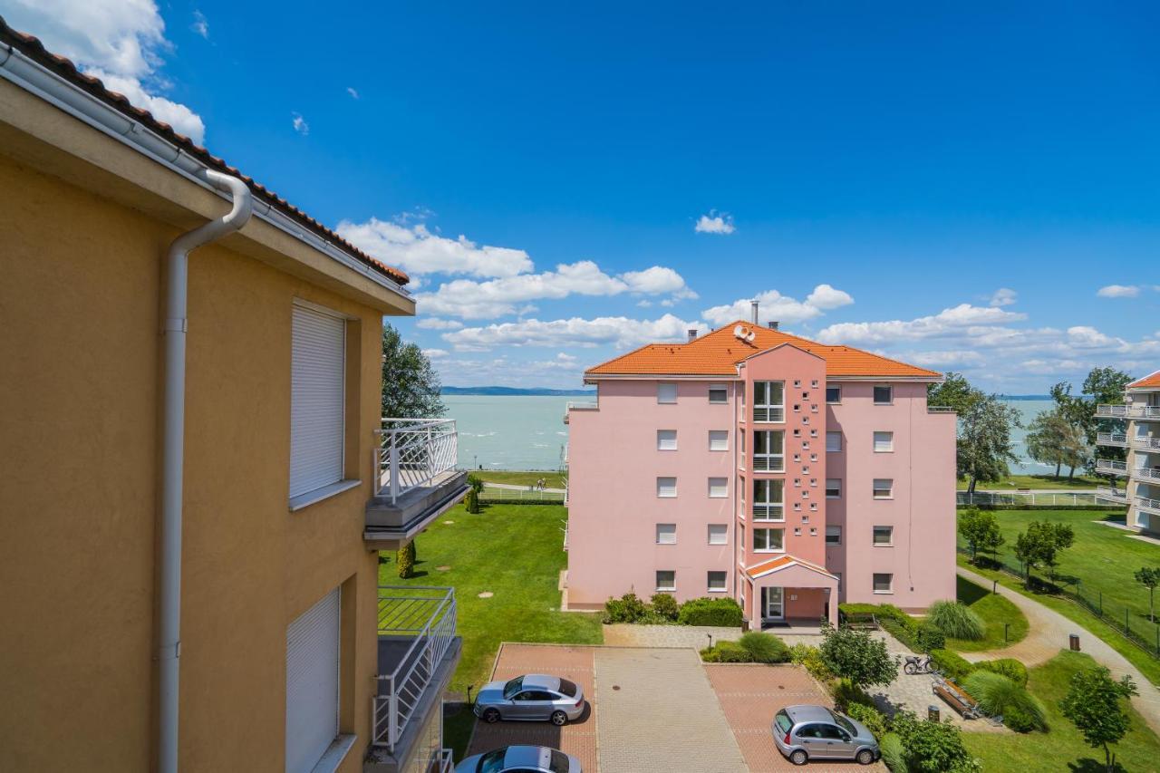 Myflat All-Season Apartment Siofok Ngoại thất bức ảnh
